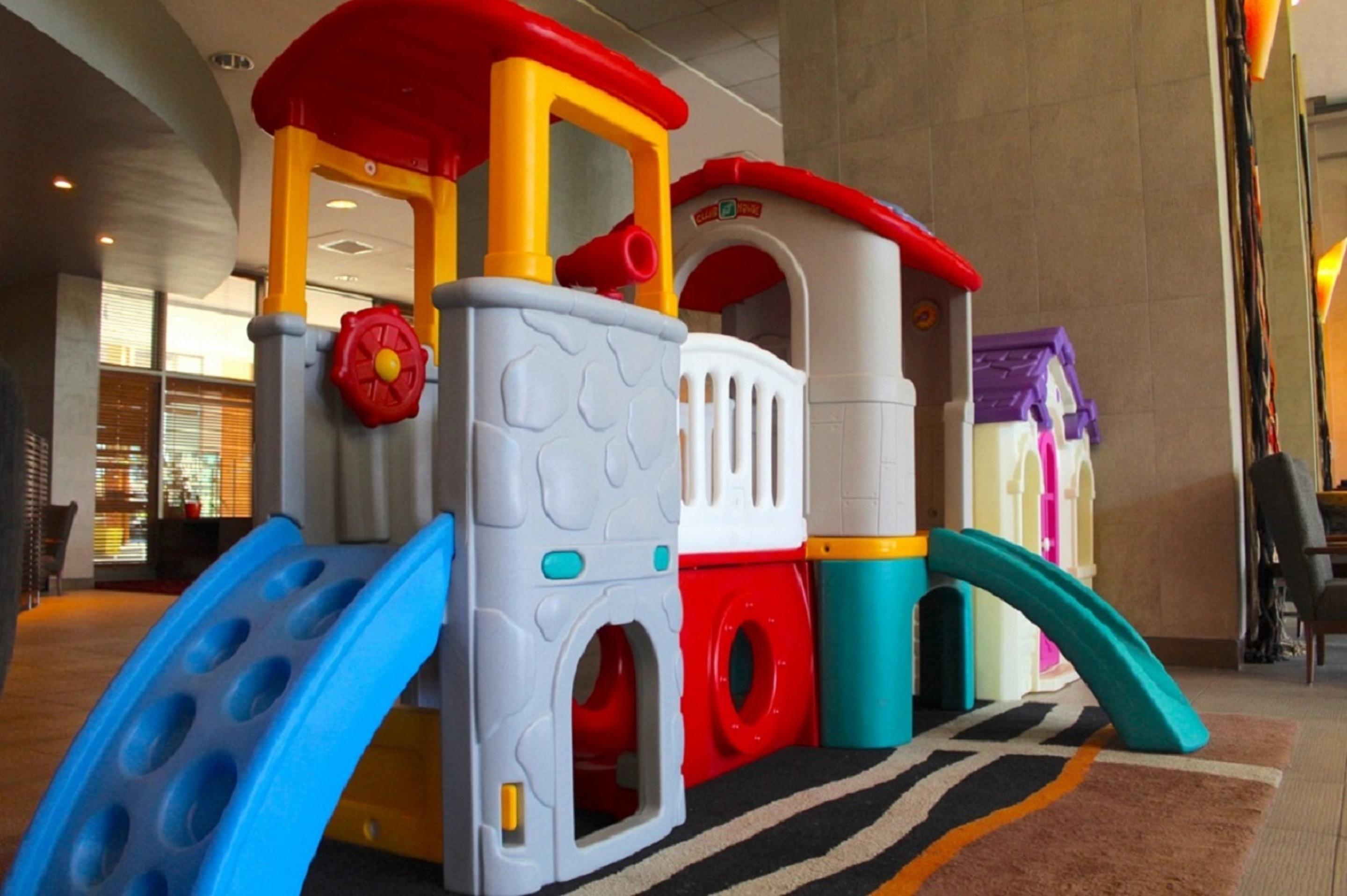 Sonesta Hotel Osorno Eksteriør billede A playground in a shopping mall