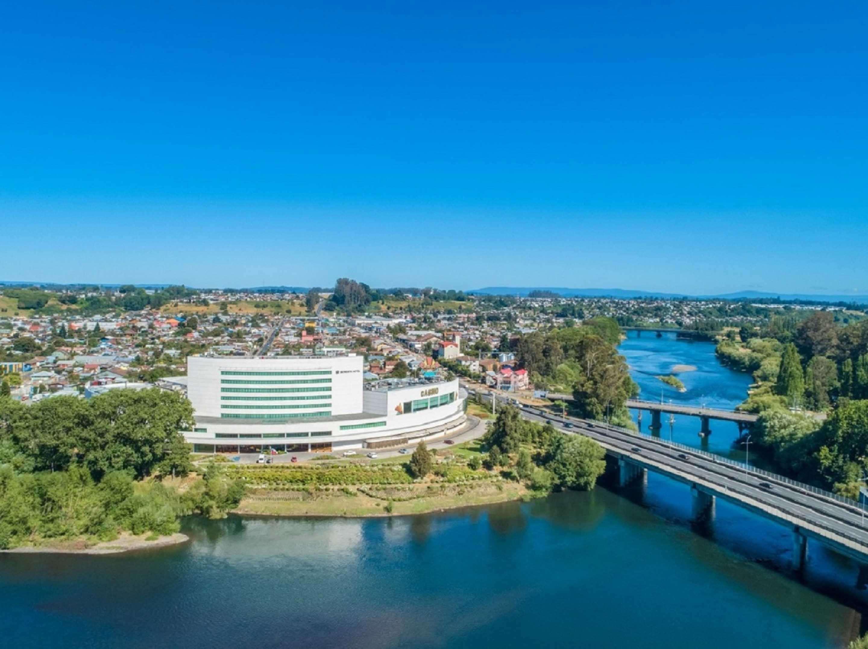 Sonesta Hotel Osorno Eksteriør billede Aerial view of the Waikato Hospital