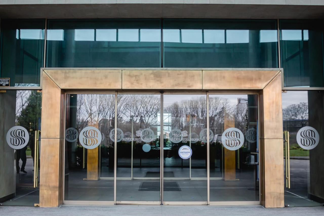 Sonesta Hotel Osorno Eksteriør billede Entrance to the National Museum of the Marine Corps