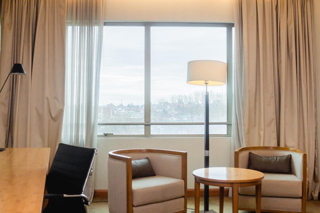 Sonesta Hotel Osorno Eksteriør billede A room at the hotel